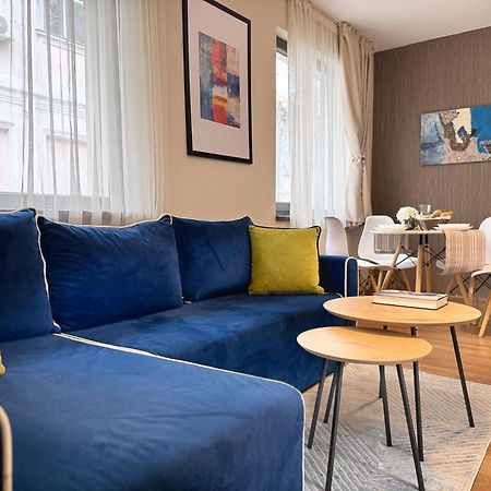 Top Centre Plovdiv Apt. With Parking For 4 Guests Buitenkant foto