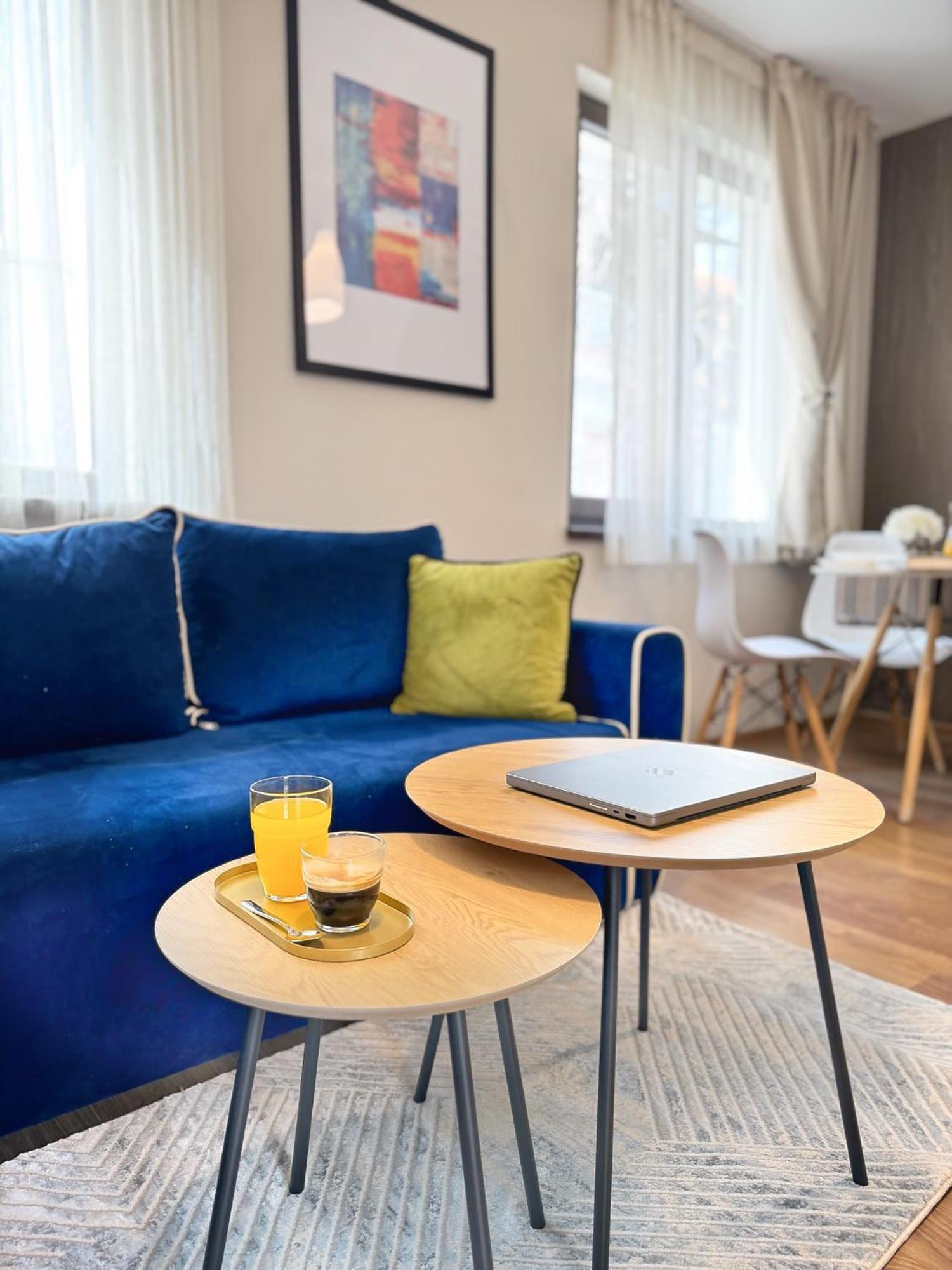 Top Centre Plovdiv Apt. With Parking For 4 Guests Buitenkant foto