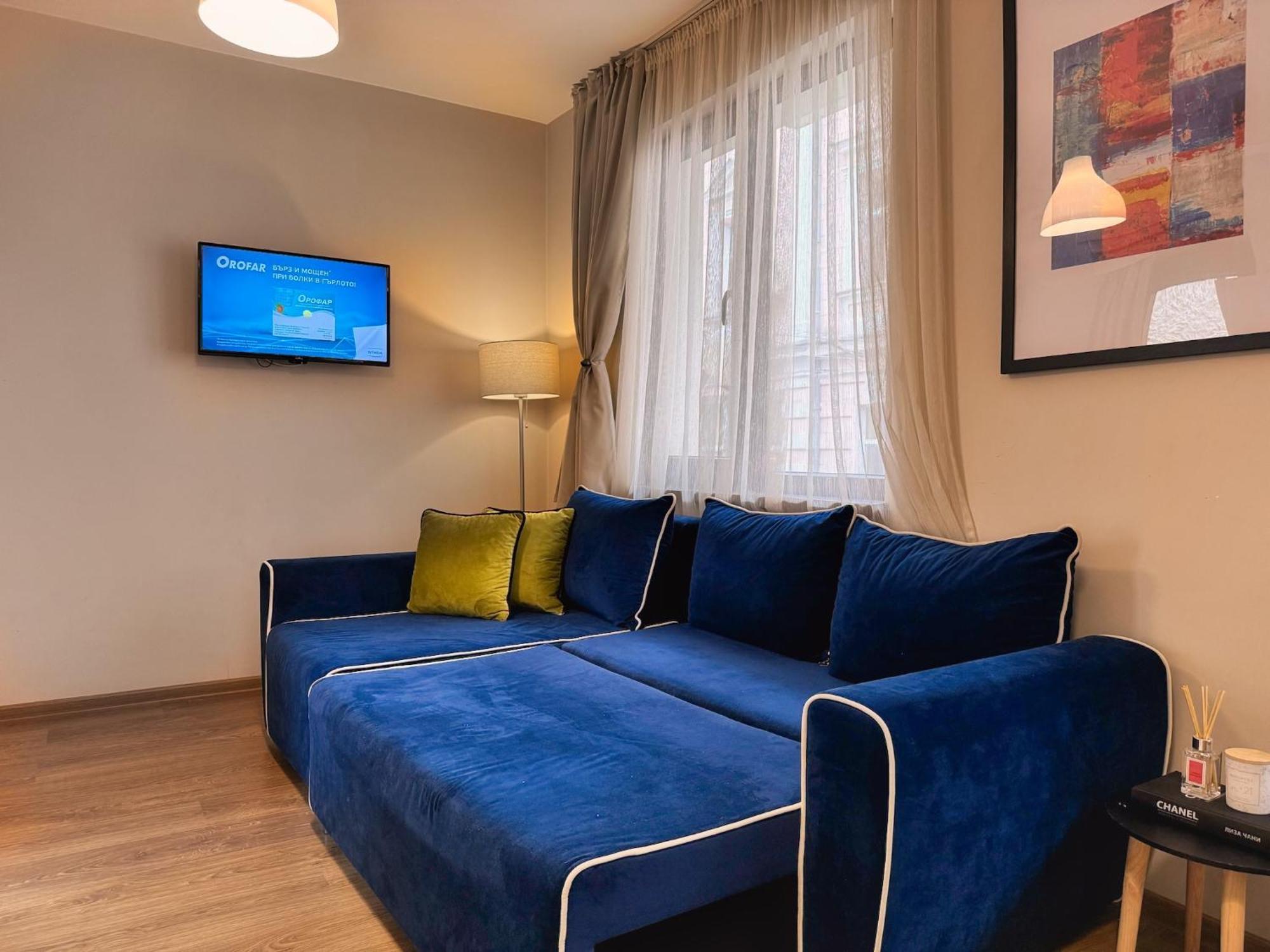Top Centre Plovdiv Apt. With Parking For 4 Guests Buitenkant foto
