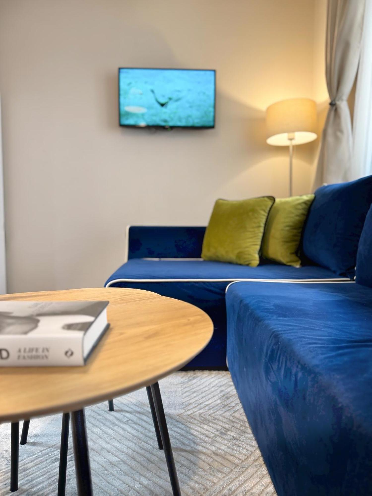 Top Centre Plovdiv Apt. With Parking For 4 Guests Buitenkant foto
