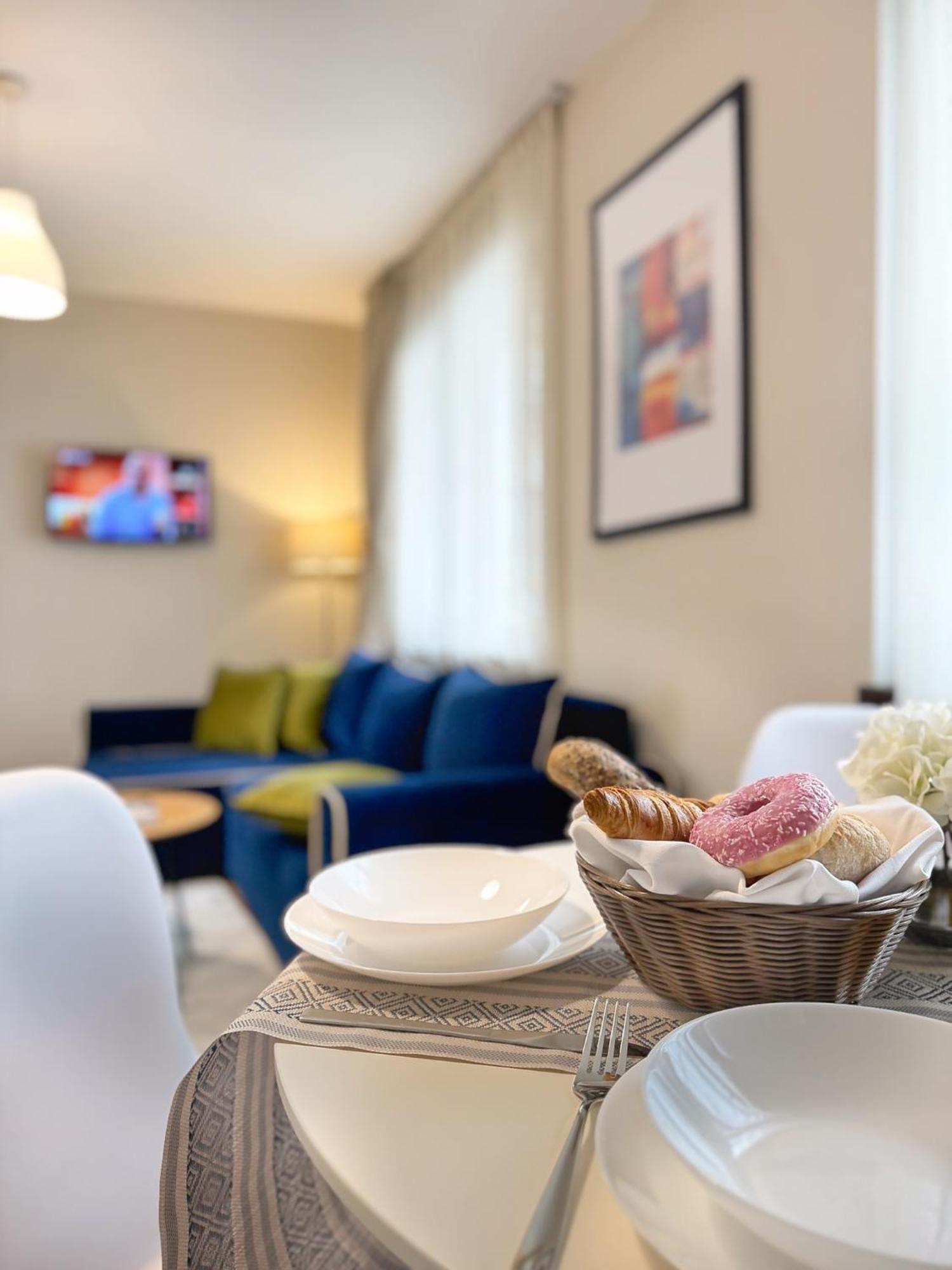 Top Centre Plovdiv Apt. With Parking For 4 Guests Buitenkant foto