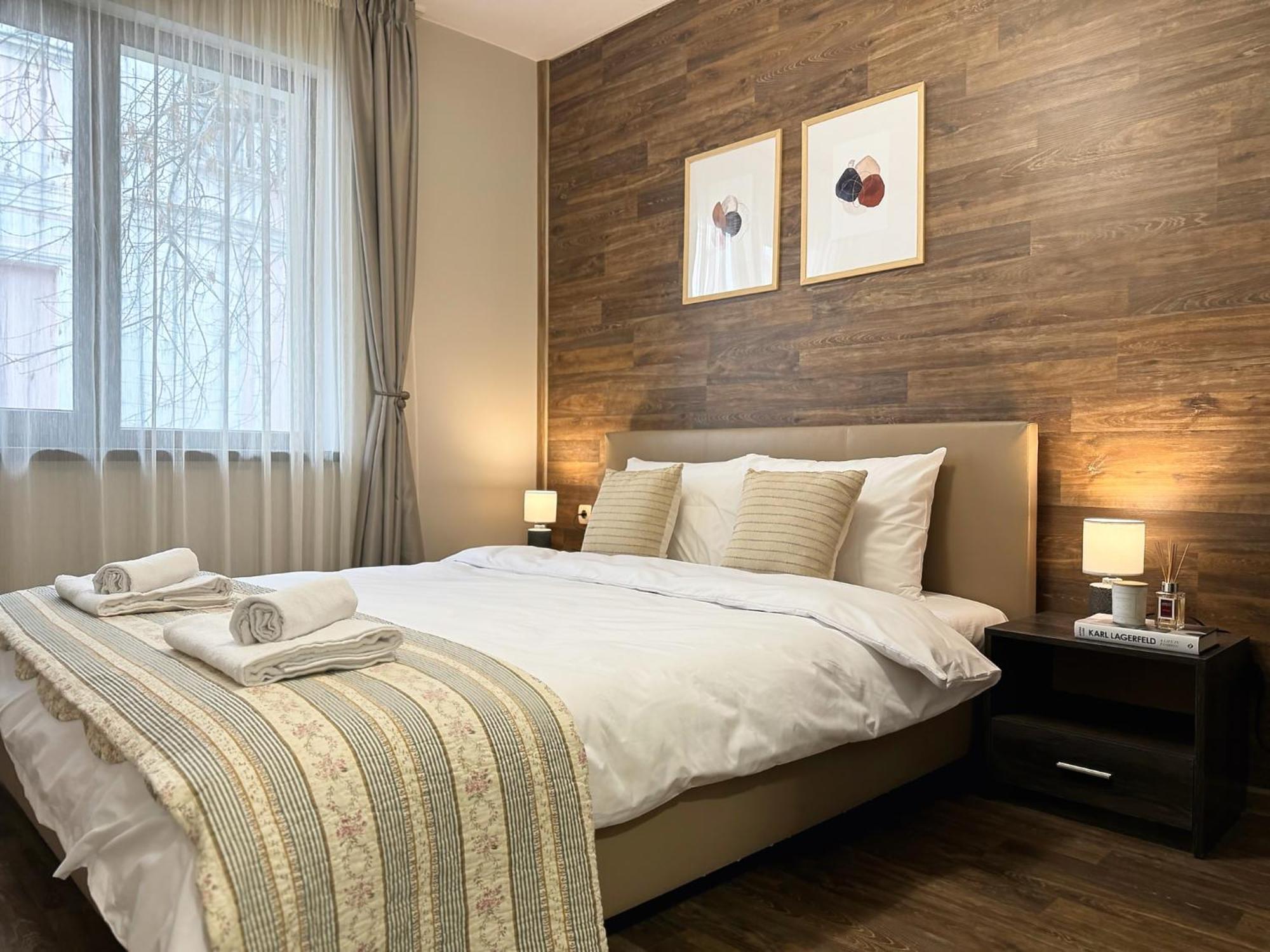 Top Centre Plovdiv Apt. With Parking For 4 Guests Buitenkant foto