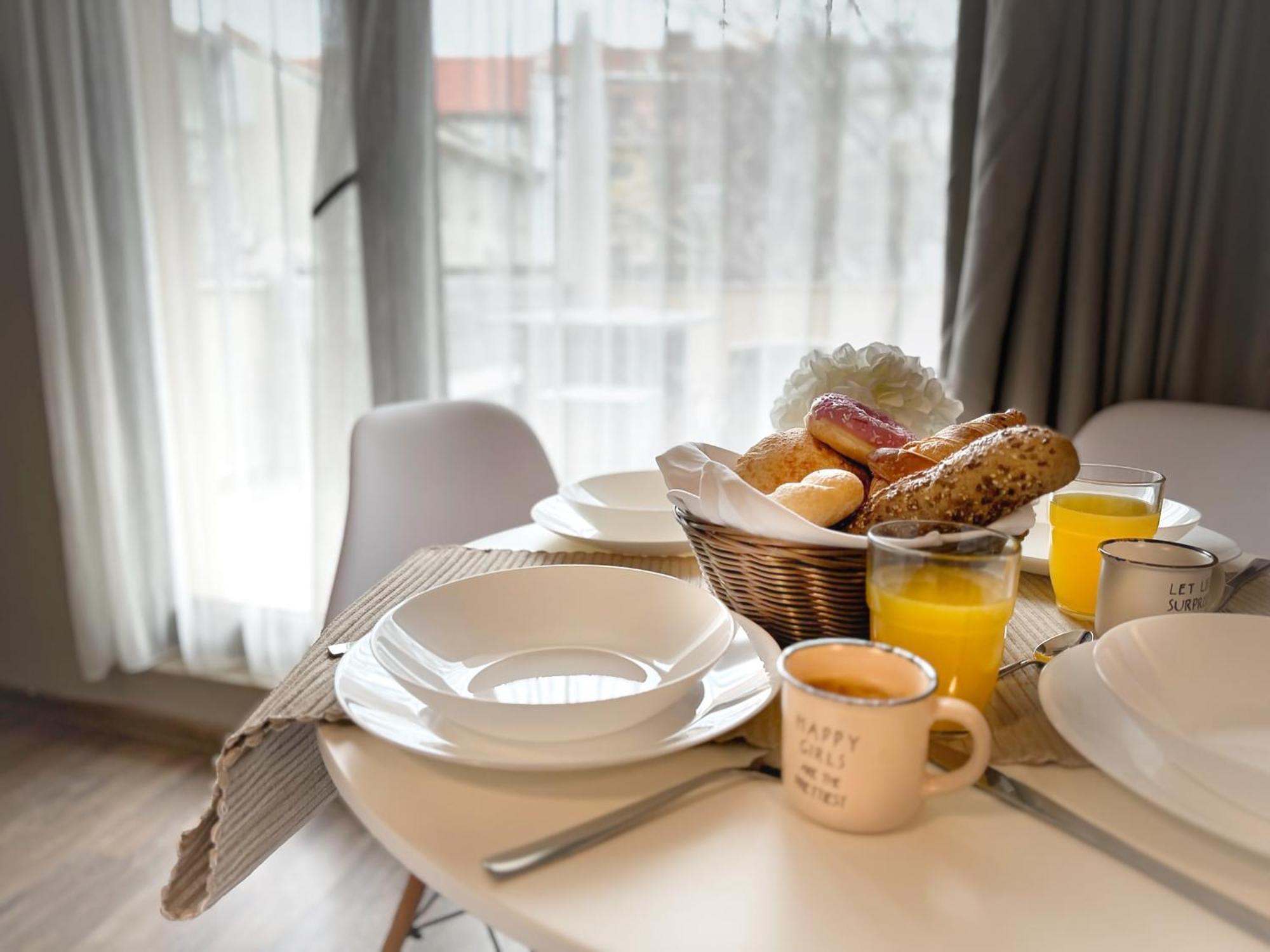 Top Centre Plovdiv Apt. With Parking For 4 Guests Buitenkant foto